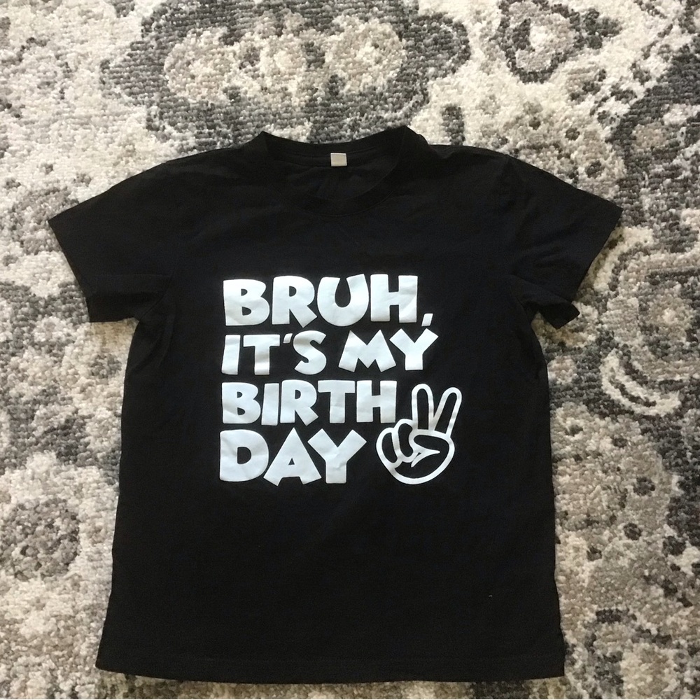 Boys Birthday Boy Tee Like New! 
Size 8/ 10 in USA